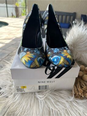 Nine West Floral Blue and Yellow Pointed-Toe Pumps